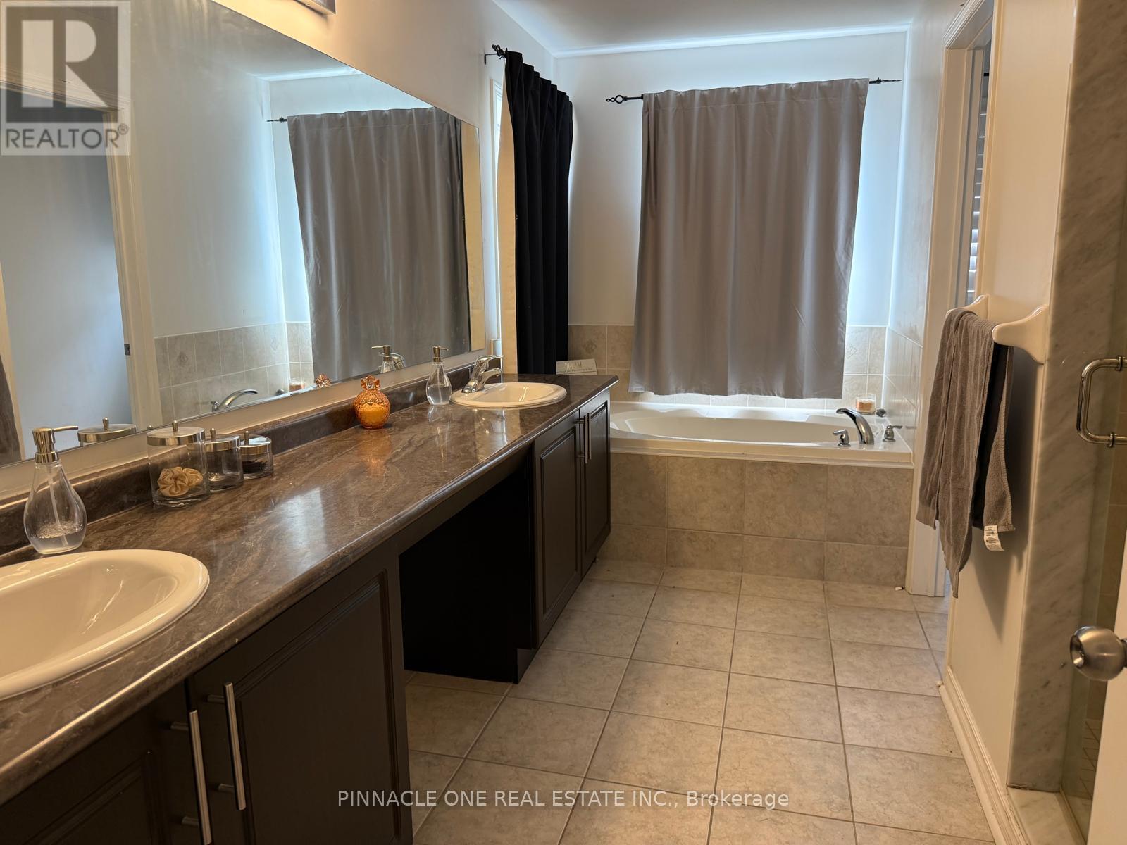 226 Kenneth Cole Drive, Clarington, Ontario  L1C 0P3 - Photo 8 - E13835826