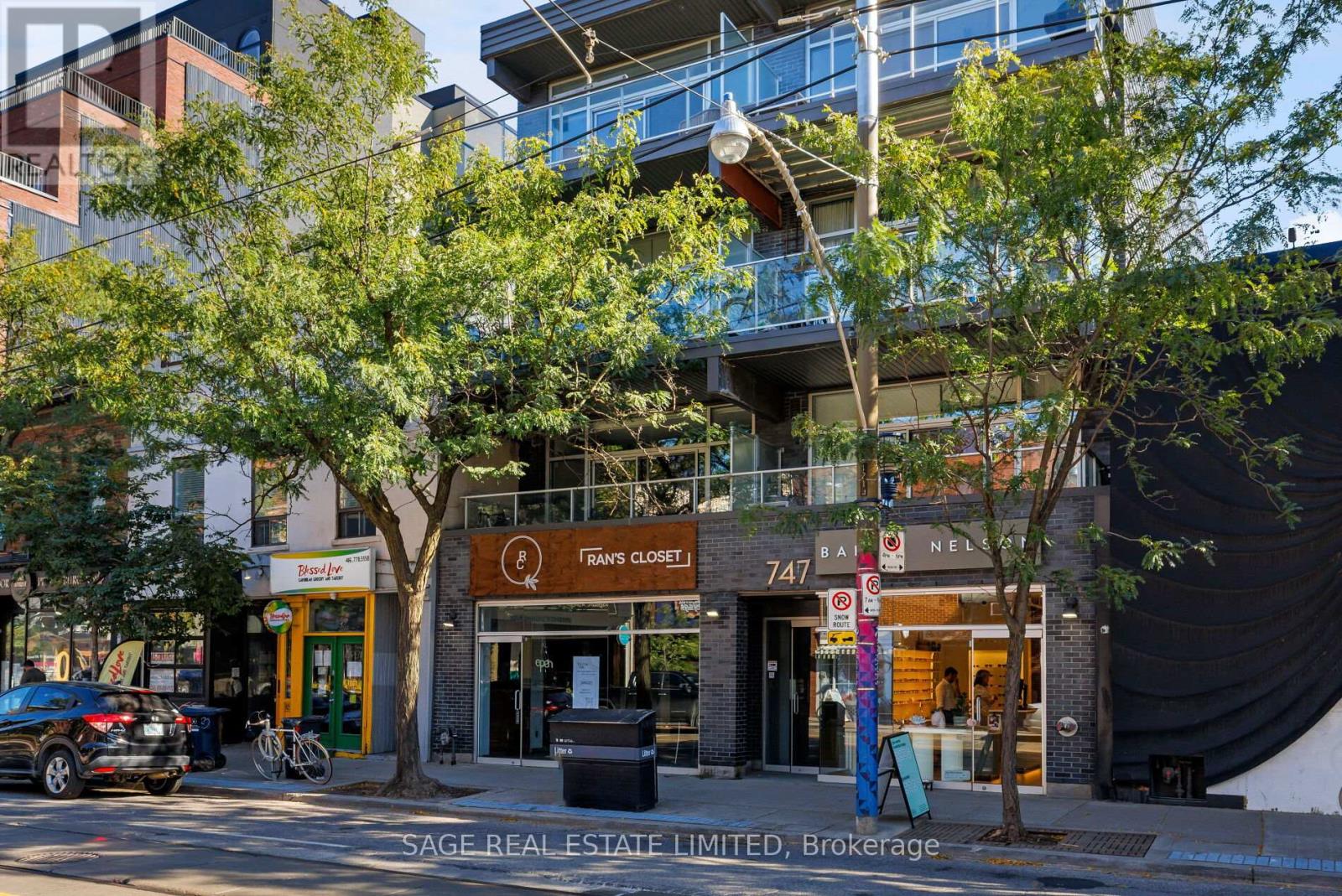 401 - 747 Queen Street E, Toronto, Ontario  M4M 1H3 - Photo 1 - E13835896