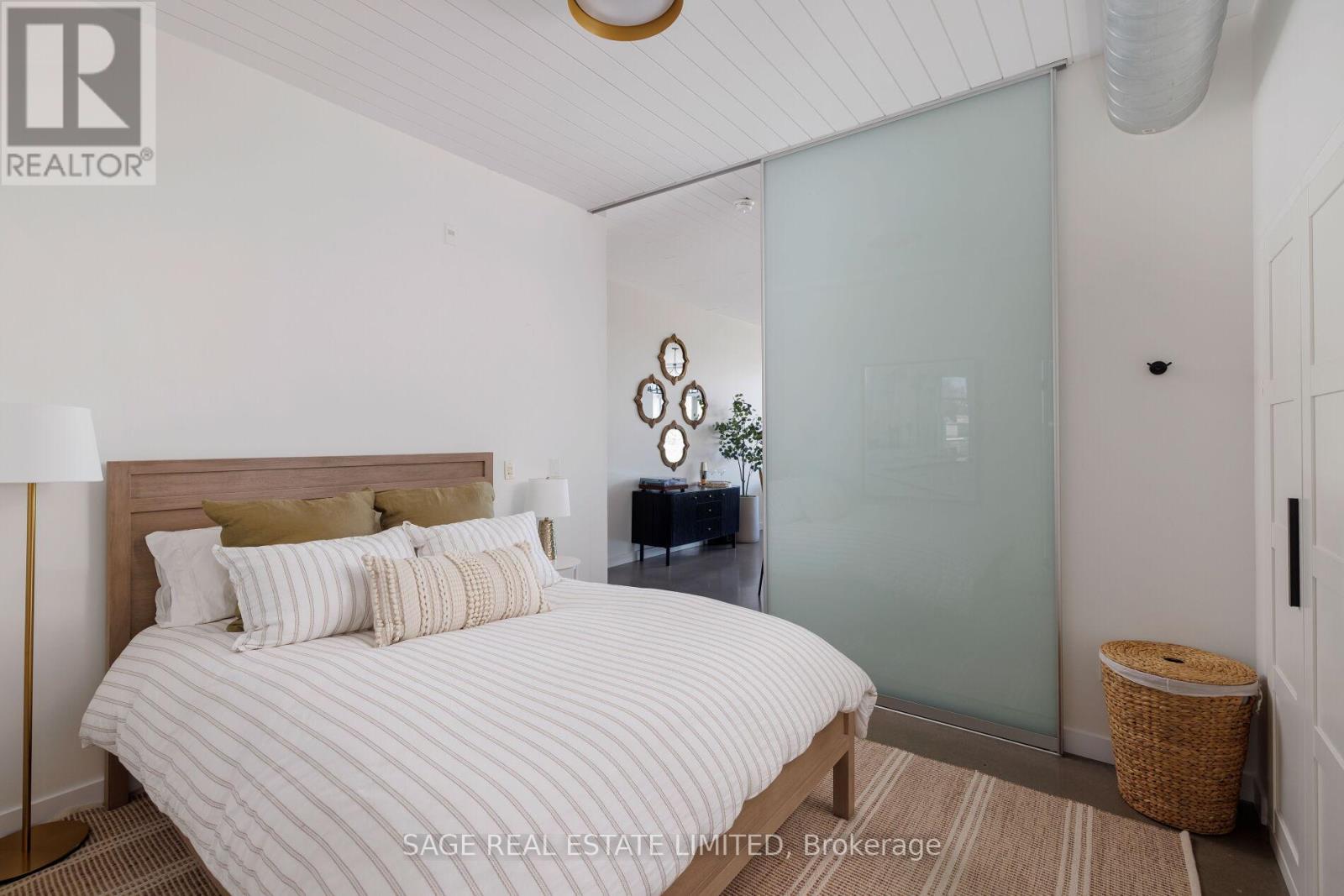 401 - 747 Queen Street E, Toronto, Ontario  M4M 1H3 - Photo 21 - E13835896