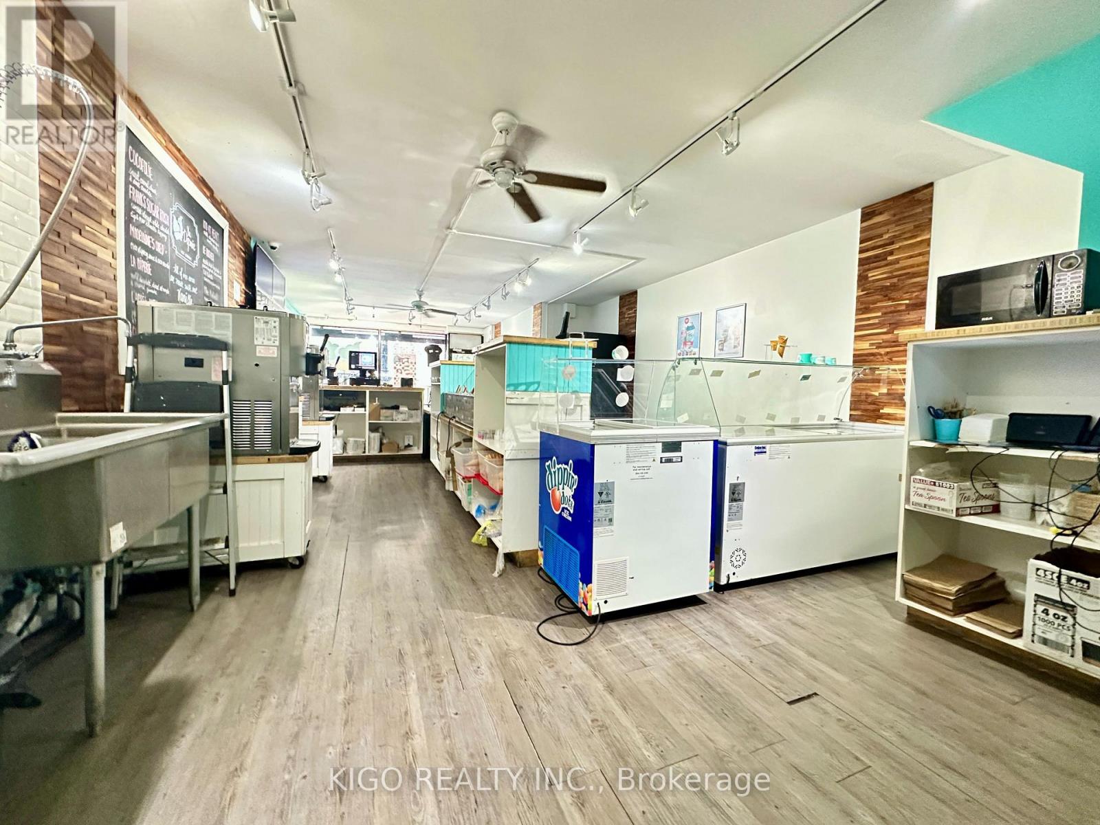 372 Danforth Avenue, Toronto, Ontario  M4K 1N8 - Photo 4 - E13835960