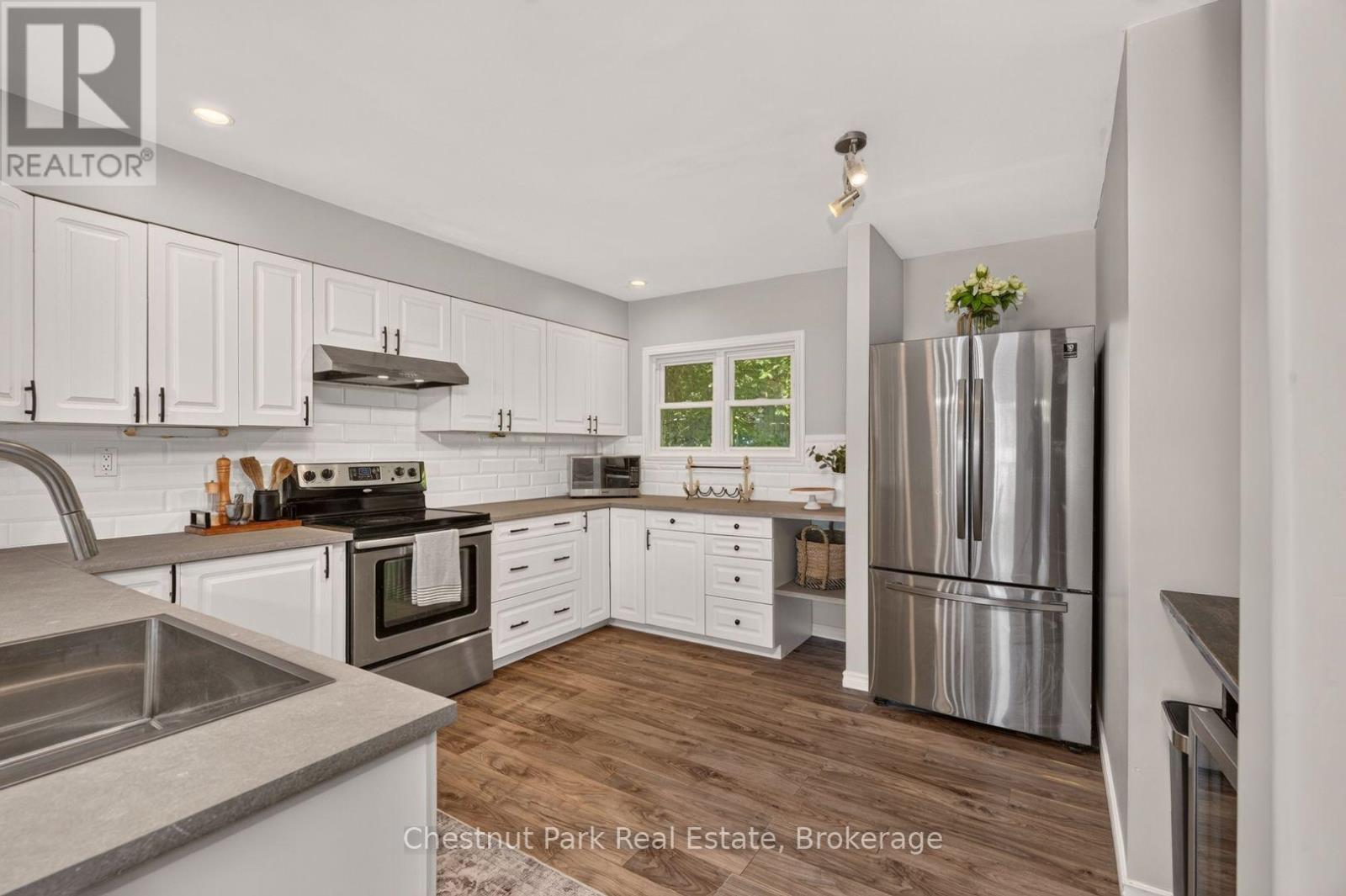121 North Deer Lake Road, Huntsville, Ontario P0B 1L0 - Photo 13 - X13835858
