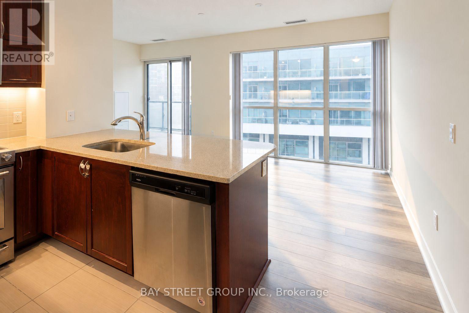 #407 - 39 Annie Craig Drive, Toronto, Ontario M8V 0H1 - Photo 4 - W13833030