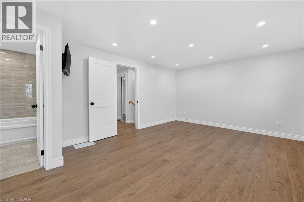 2050 Upper Middle Road Unit# 153, Burlington, Ontario  L7P 3R9 - Photo 26 - 40864841