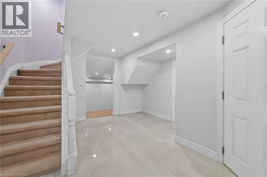 2050 Upper Middle Road Unit# 153, Burlington, Ontario  L7P 3R9 - Photo 33 - 40864841