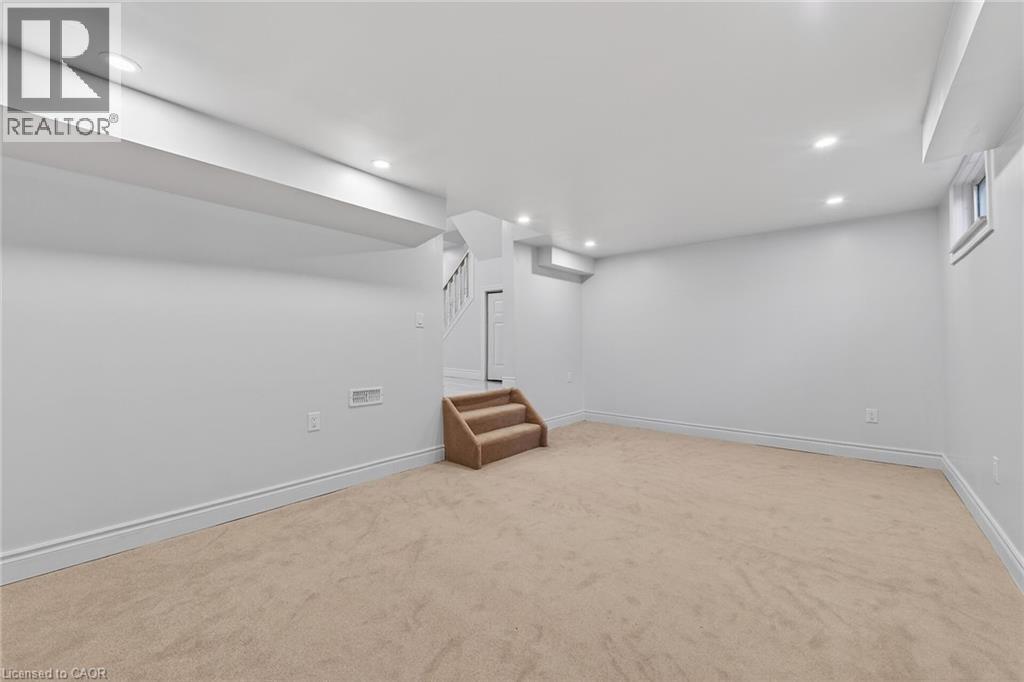 2050 Upper Middle Road Unit# 153, Burlington, Ontario  L7P 3R9 - Photo 39 - 40864841