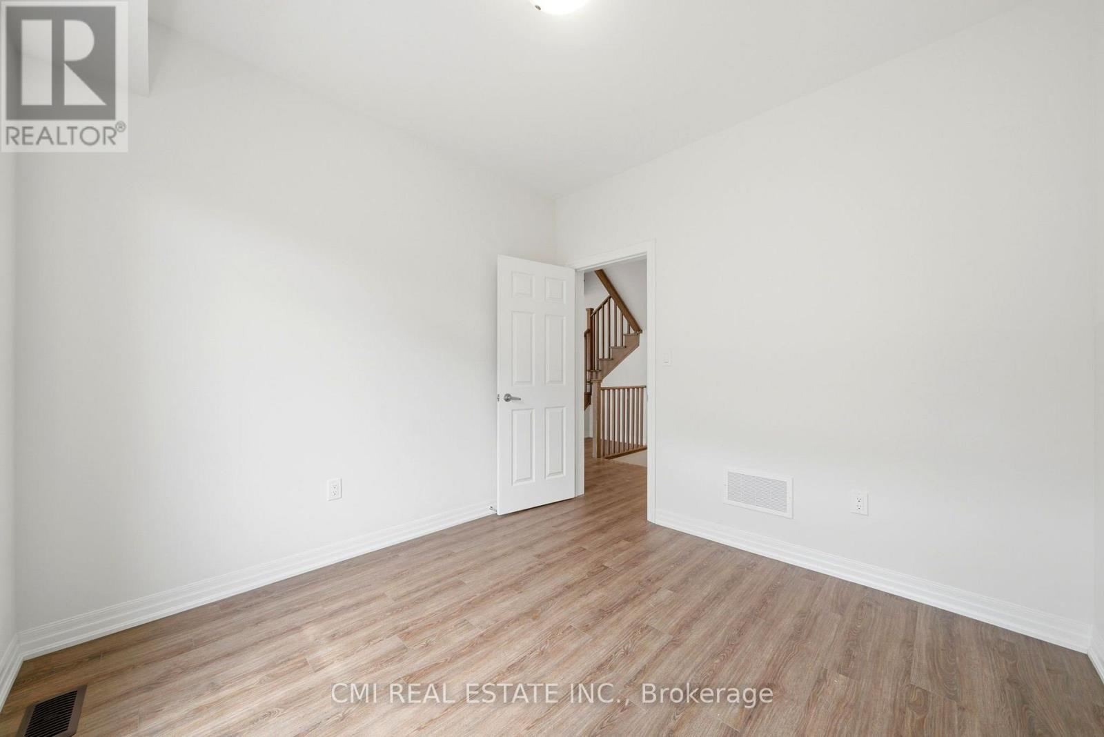 2 George Ellis Drive, Georgina, Ontario  L4P 0S3 - Photo 23 - N13836024
