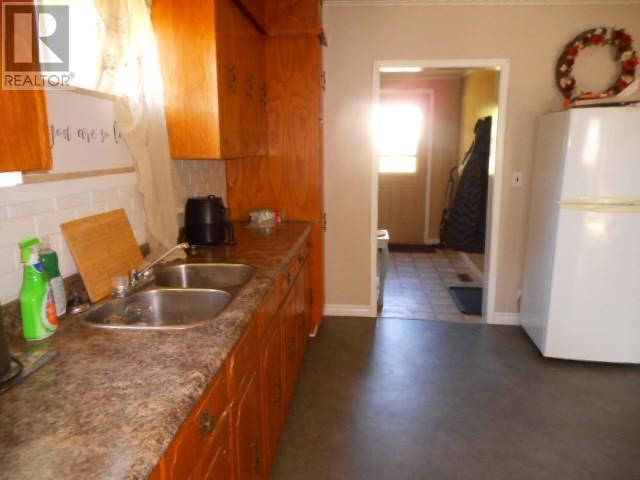 28 Poplar Road photo 6