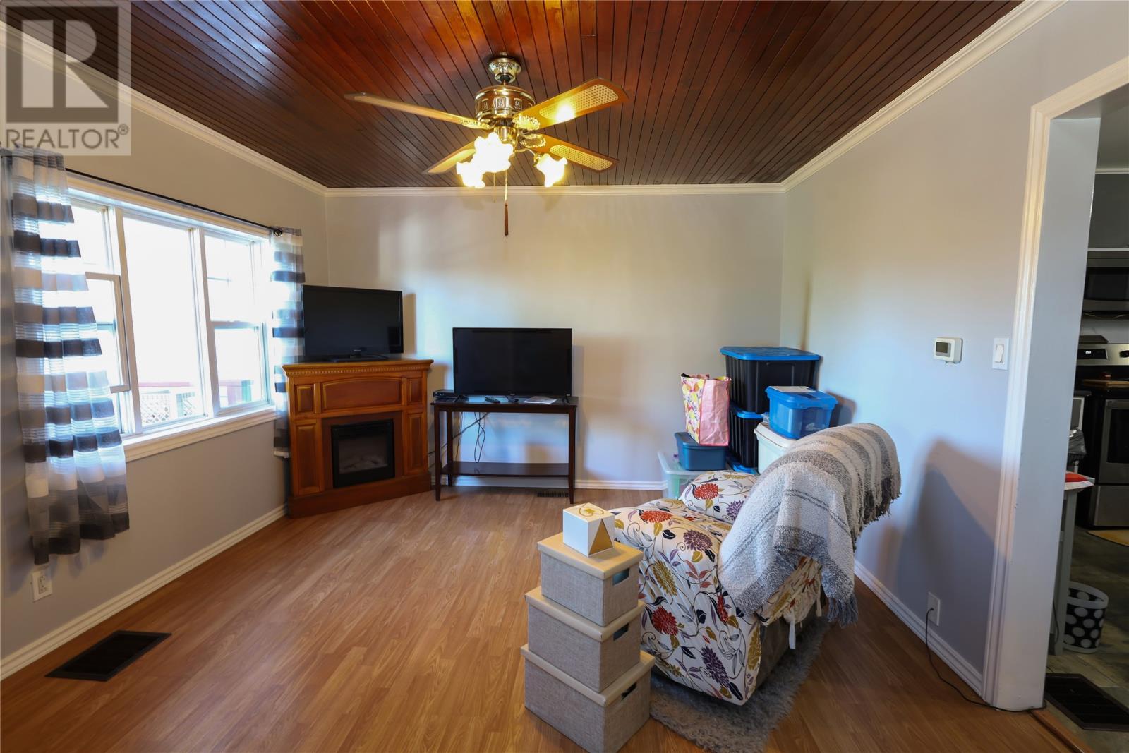 14 Webster Place photo 2