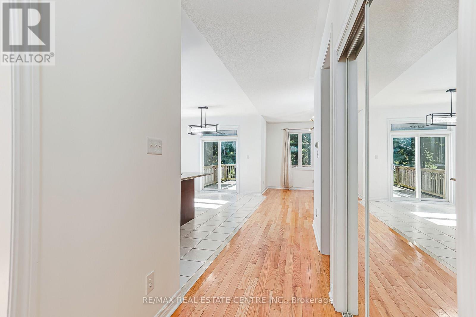 78 White Sands Way, Wasaga Beach, Ontario  L9Z 0E1 - Photo 11 - S13835818