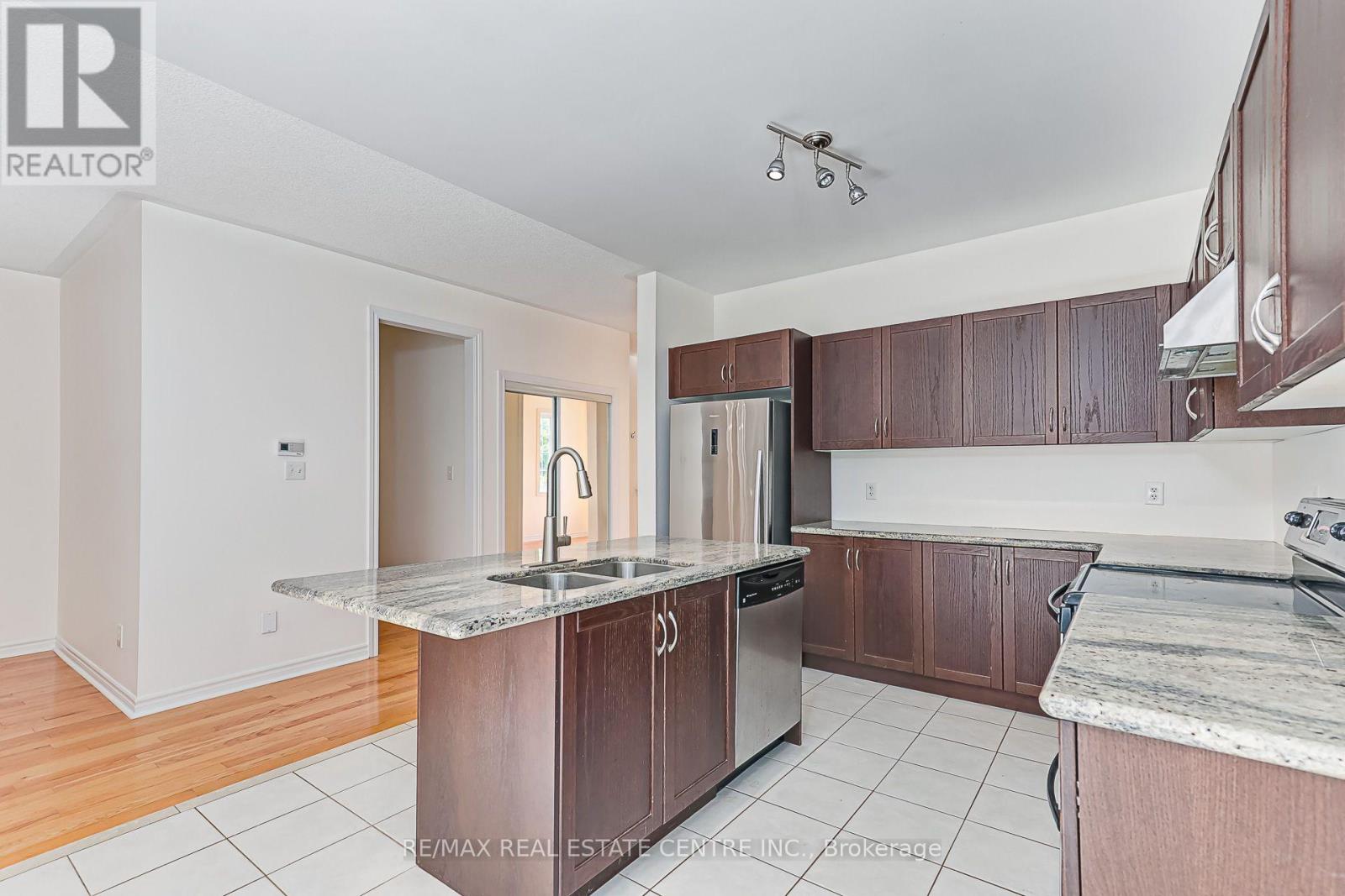78 White Sands Way, Wasaga Beach, Ontario  L9Z 0E1 - Photo 15 - S13835818