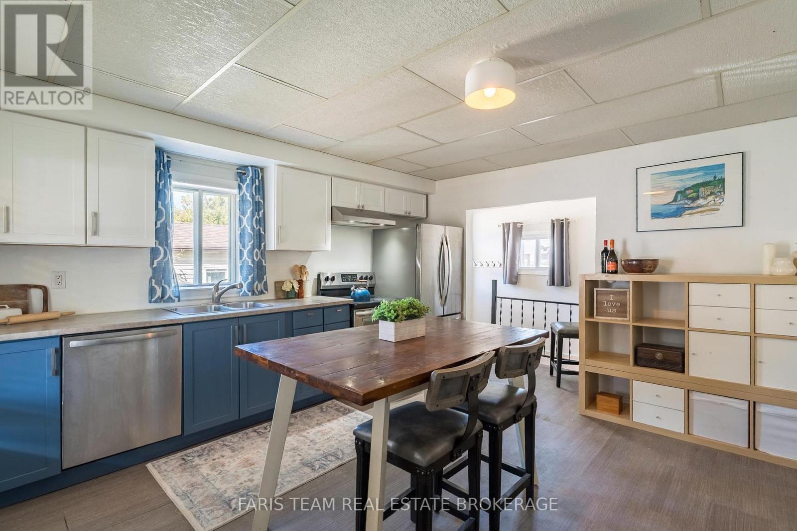 120 Barrie Road, Orillia, Ontario  L3V 2P9 - Photo 4 - S13835890