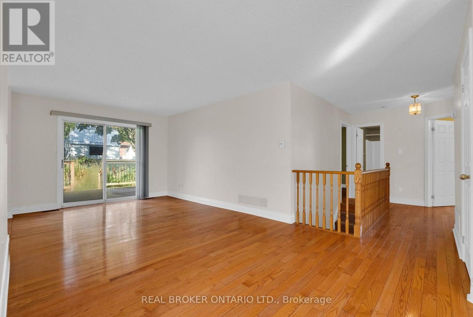 36 Webb Street, Barrie, Ontario  L4N 6V2 - Photo 15 - S13835974
