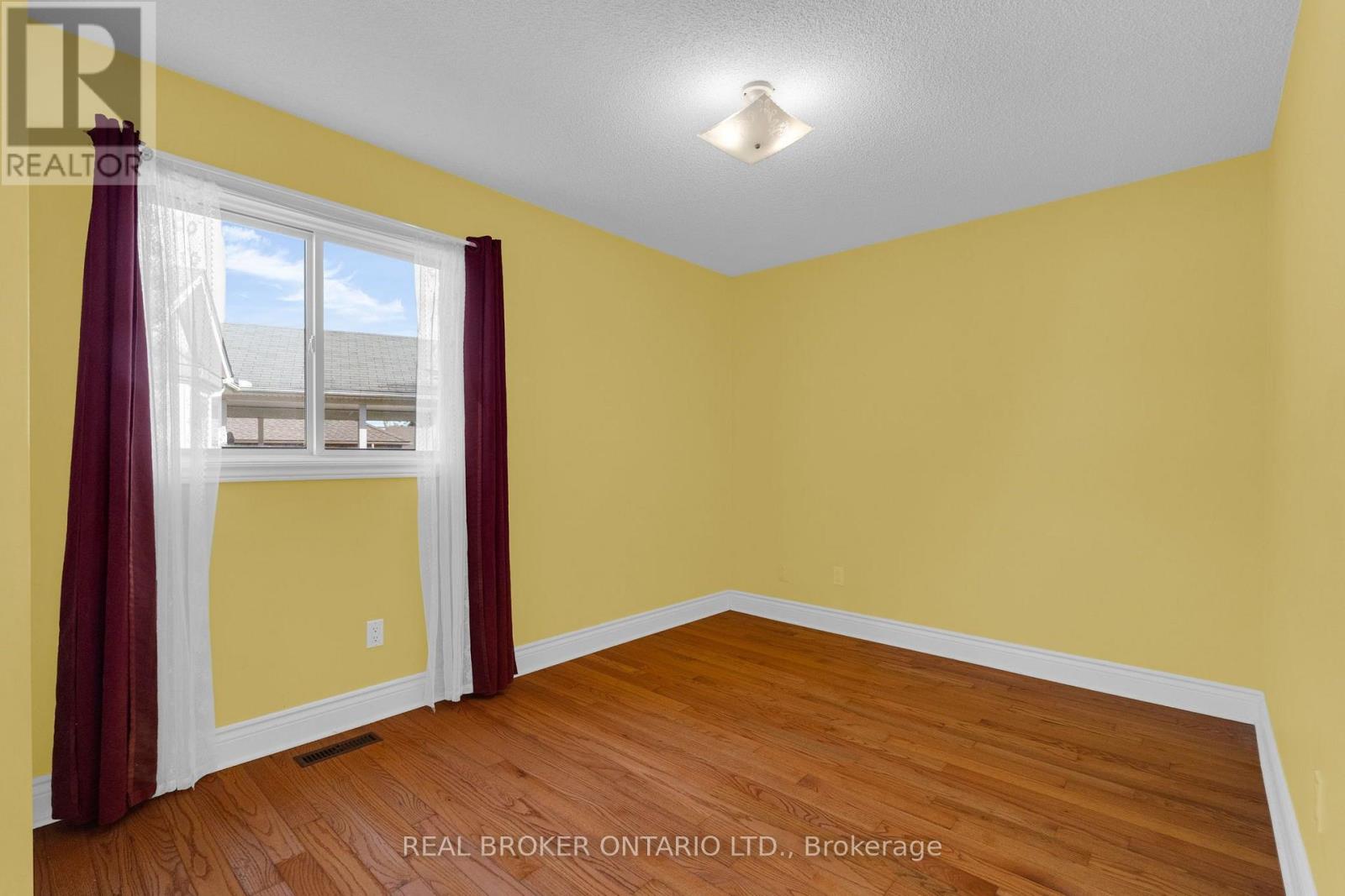 36 Webb Street, Barrie, Ontario  L4N 6V2 - Photo 25 - S13835974