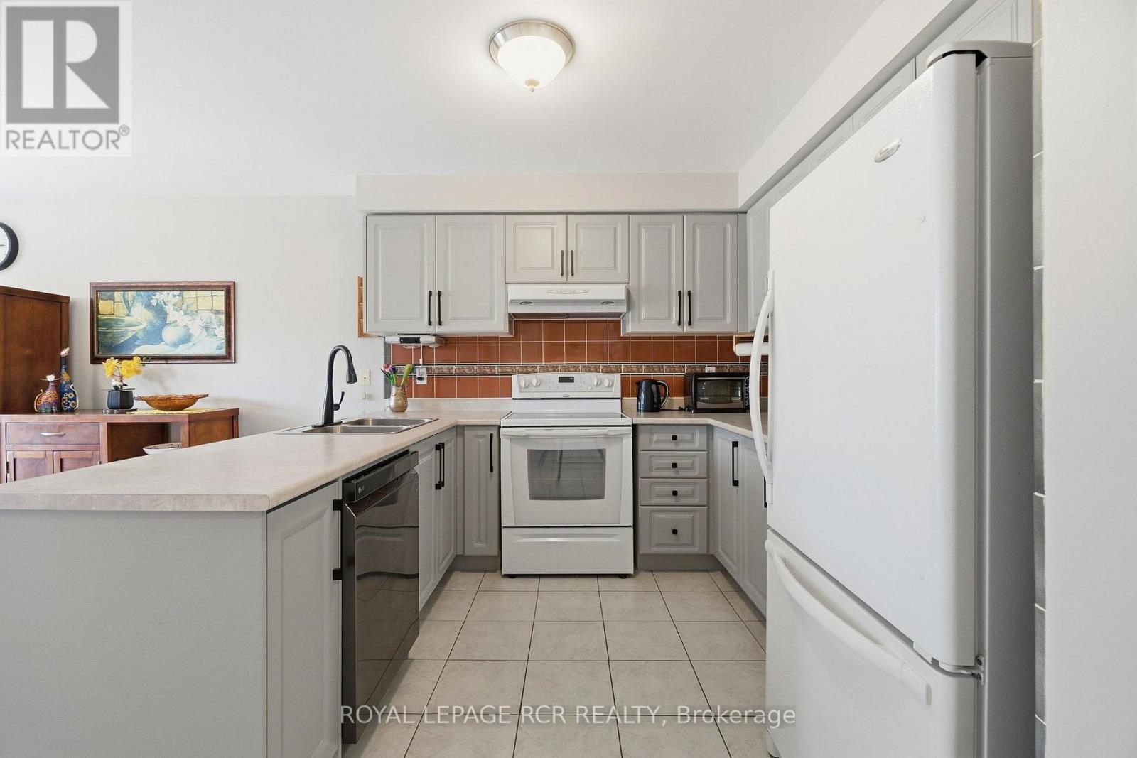 65 Royalton Drive, Caledon, Ontario  L7E 2G5 - Photo 10 - W13835814