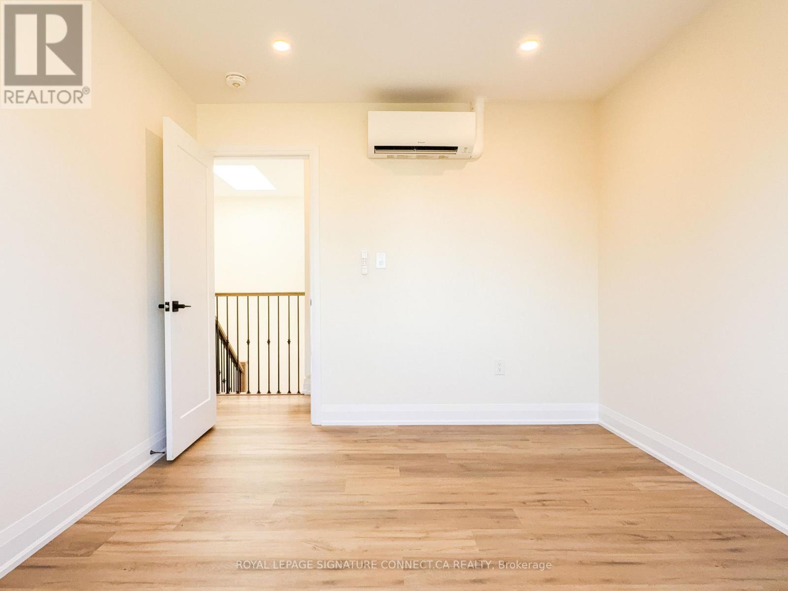 Gsuite - 30 Snider Avenue, Toronto, Ontario  M6E 4R9 - Photo 17 - W13835820