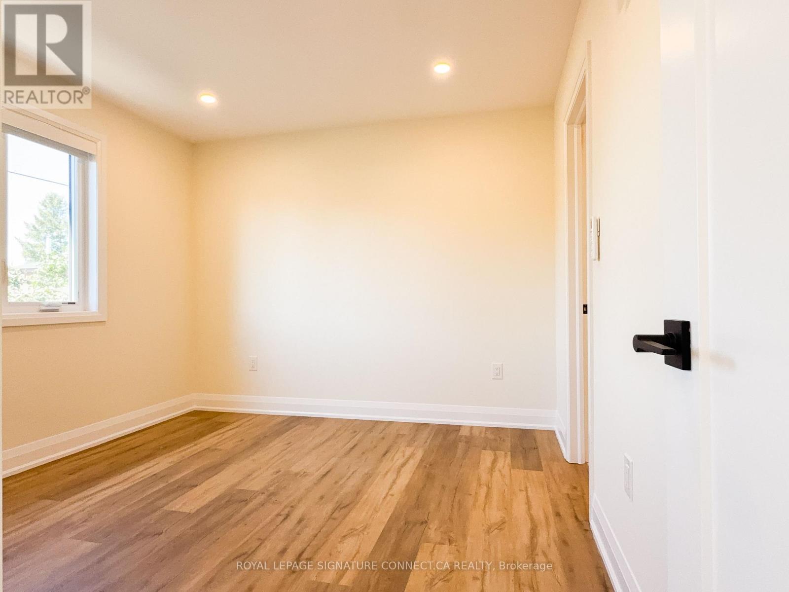Gsuite - 30 Snider Avenue, Toronto, Ontario  M6E 4R9 - Photo 18 - W13835820
