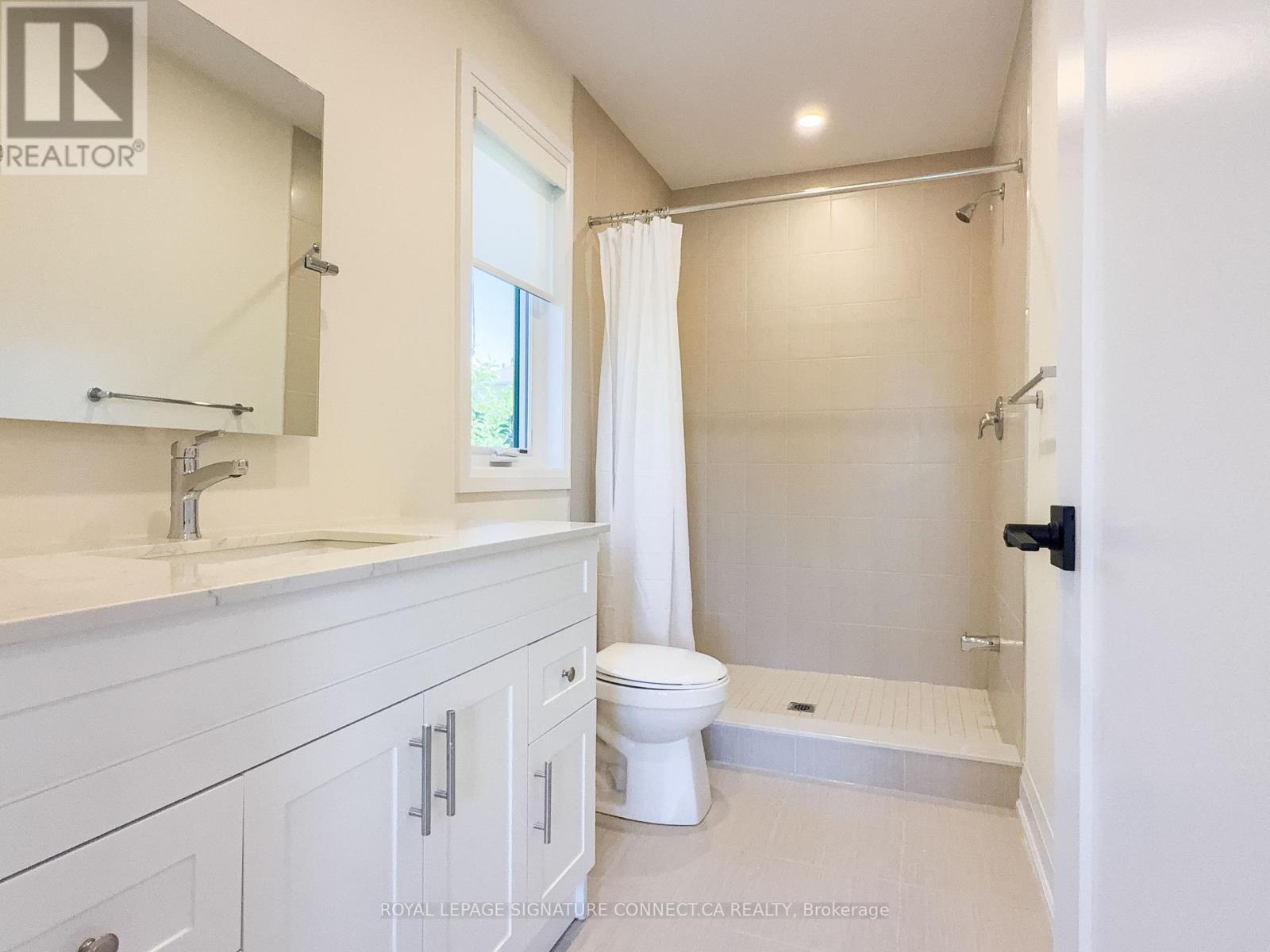 Gsuite - 30 Snider Avenue, Toronto, Ontario  M6E 4R9 - Photo 20 - W13835820