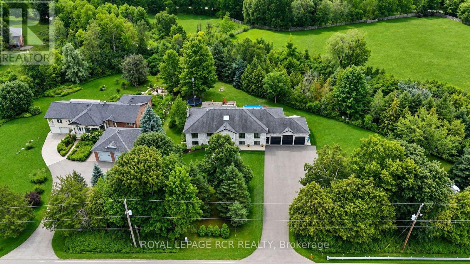 16112 The Gore Road, Caledon, Ontario  L7C 3E6 - Photo 3 - W13835832