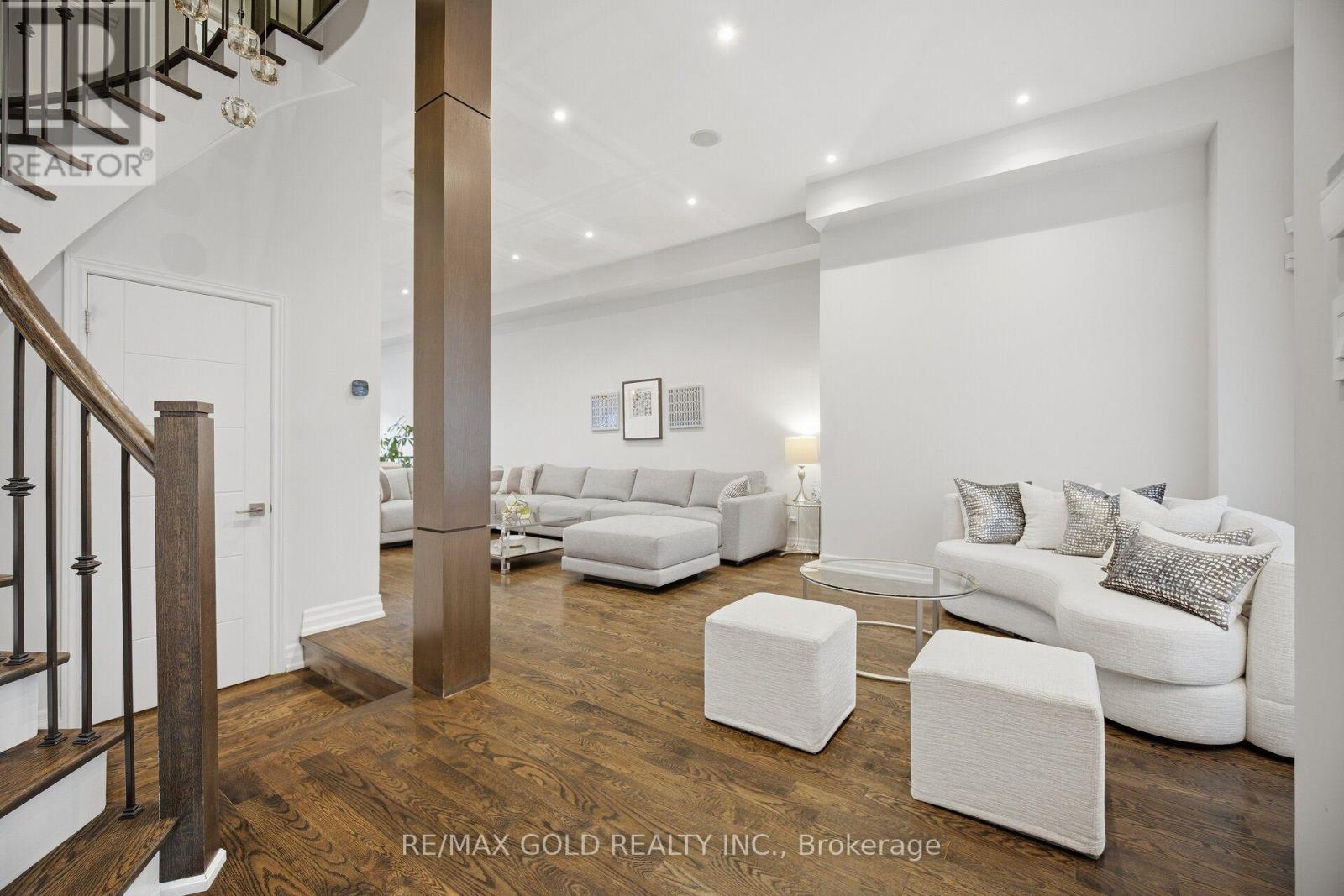 3142 Eclipse Avenue, Mississauga, Ontario  L5M 7X1 - Photo 5 - W13835838