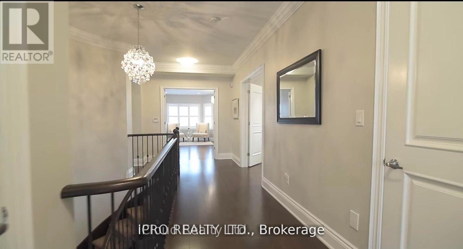 5116 Summersky Court, Mississauga, Ontario  L5M 0R3 - Photo 15 - W13835856