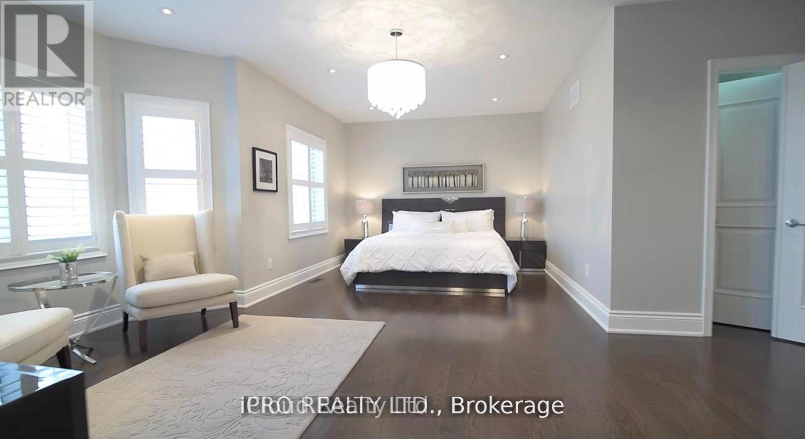 5116 Summersky Court, Mississauga, Ontario  L5M 0R3 - Photo 16 - W13835856