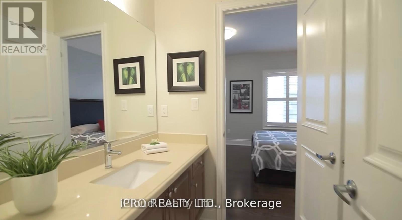 5116 Summersky Court, Mississauga, Ontario  L5M 0R3 - Photo 20 - W13835856