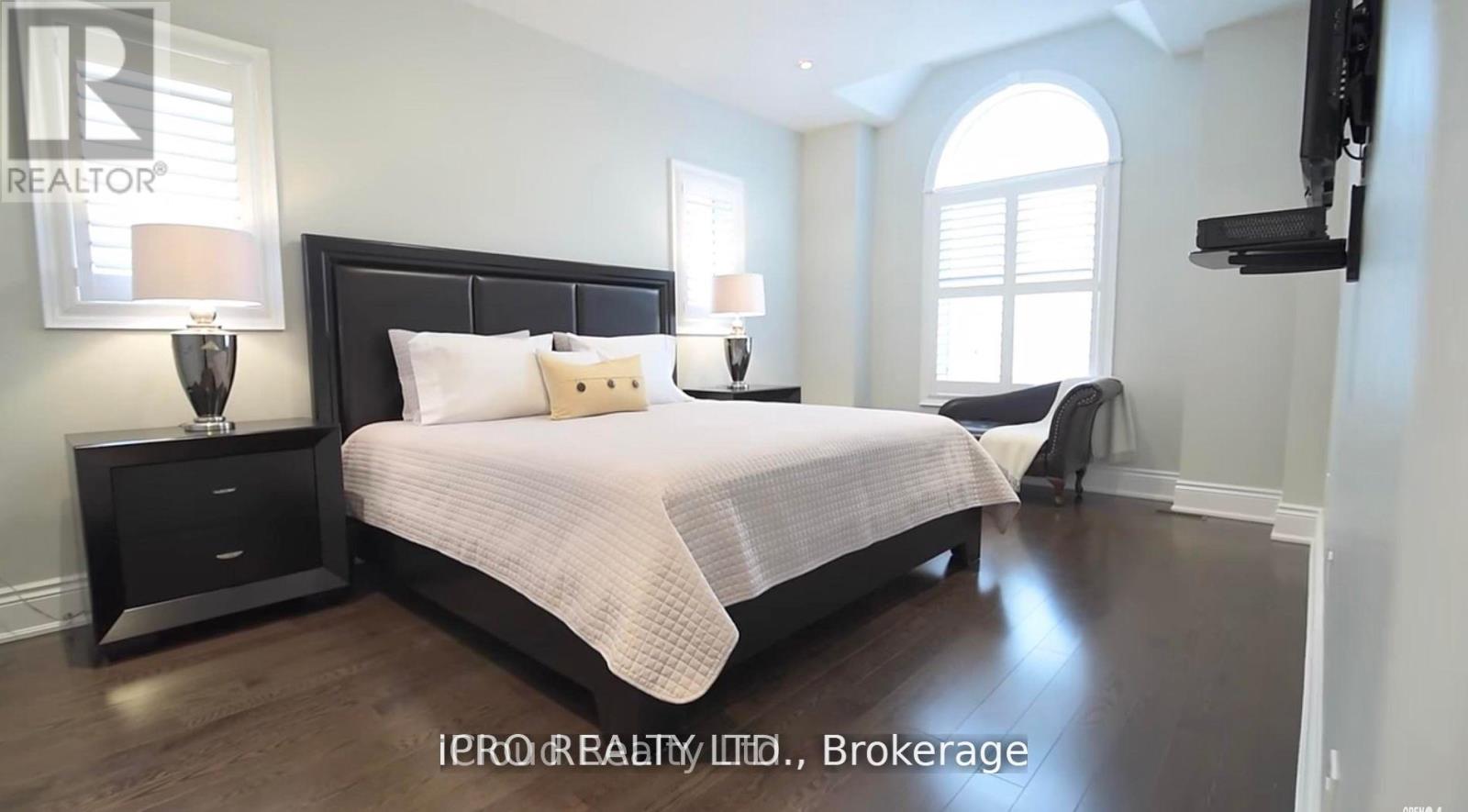 5116 Summersky Court, Mississauga, Ontario  L5M 0R3 - Photo 25 - W13835856