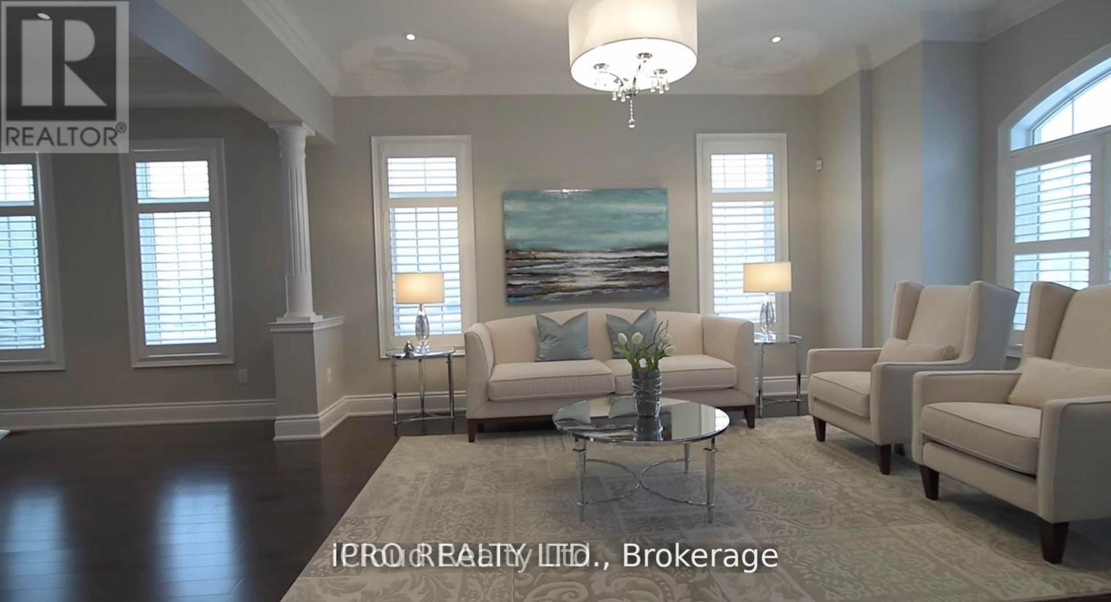 5116 Summersky Court, Mississauga, Ontario  L5M 0R3 - Photo 3 - W13835856