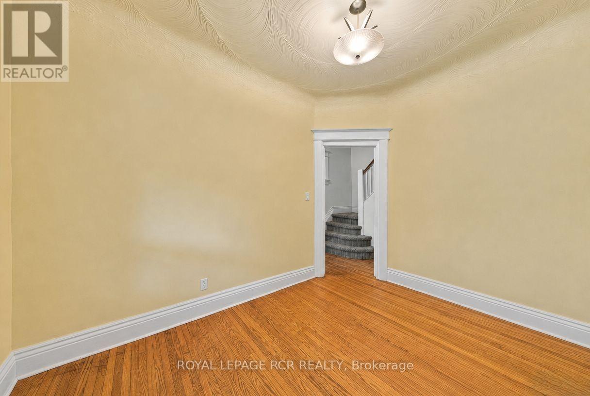 964 Shaw Street, Toronto, Ontario  M6G 3M7 - Photo 10 - W13835870