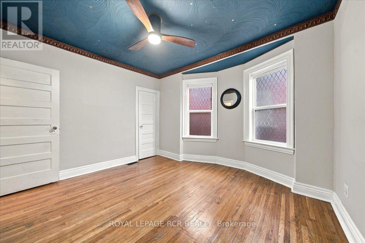 964 Shaw Street, Toronto, Ontario  M6G 3M7 - Photo 24 - W13835870