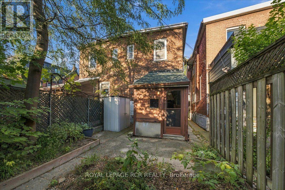 964 Shaw Street, Toronto, Ontario  M6G 3M7 - Photo 37 - W13835870