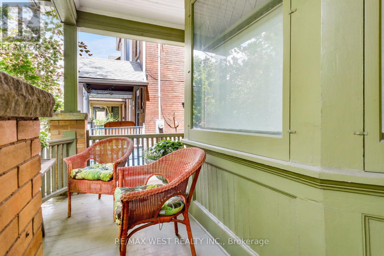 499 Parkside Drive, Toronto, Ontario  M6R 2Z9 - Photo 3 - W13835894