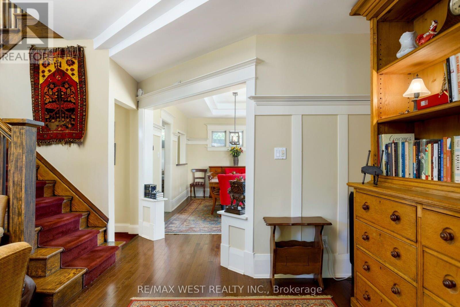 499 Parkside Drive, Toronto, Ontario  M6R 2Z9 - Photo 7 - W13835894