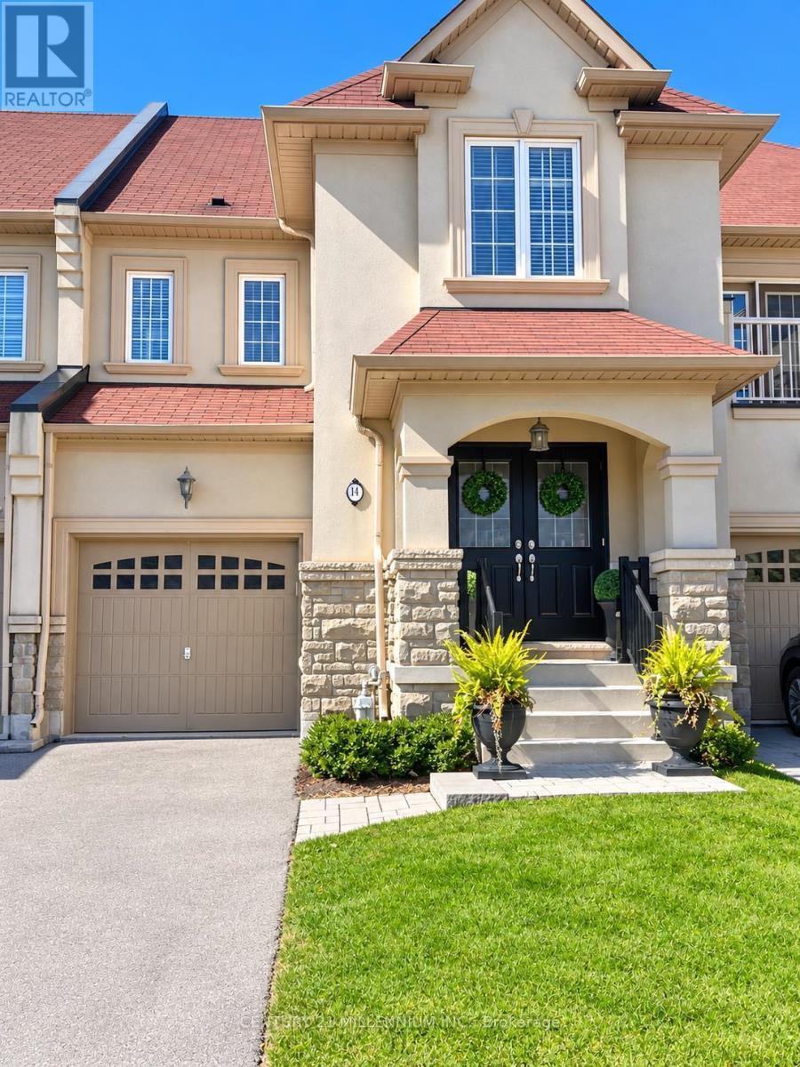 14 BEACHVILLE CIRCLE, Brampton, Ontario
