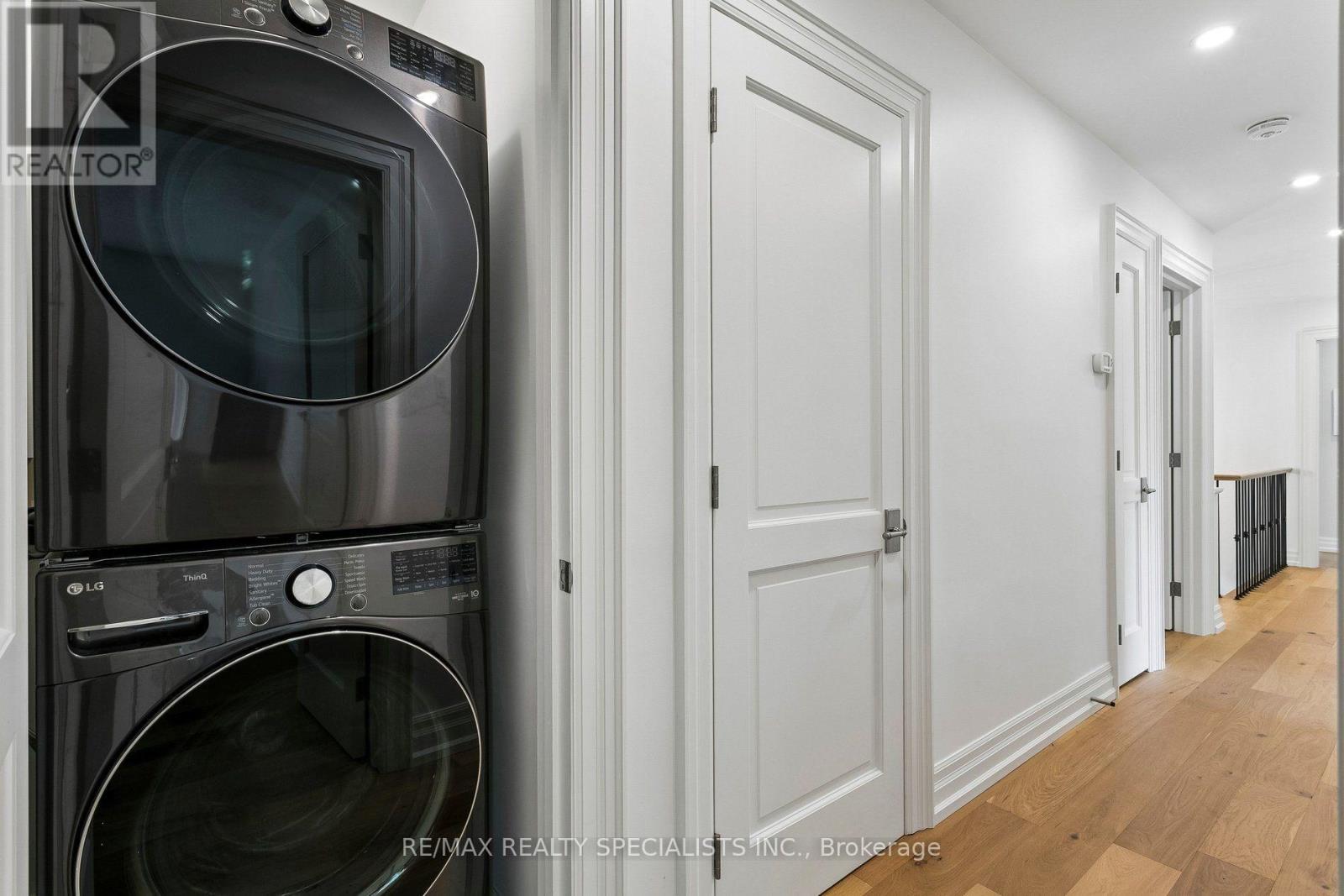 1309 Gatehouse Drive, Mississauga, Ontario  L5H 1A6 - Photo 38 - W13835976