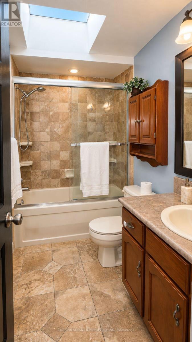 3 Dunhill Crescent N, Guelph, Ontario  N1H 8A3 - Photo 13 - X13836010