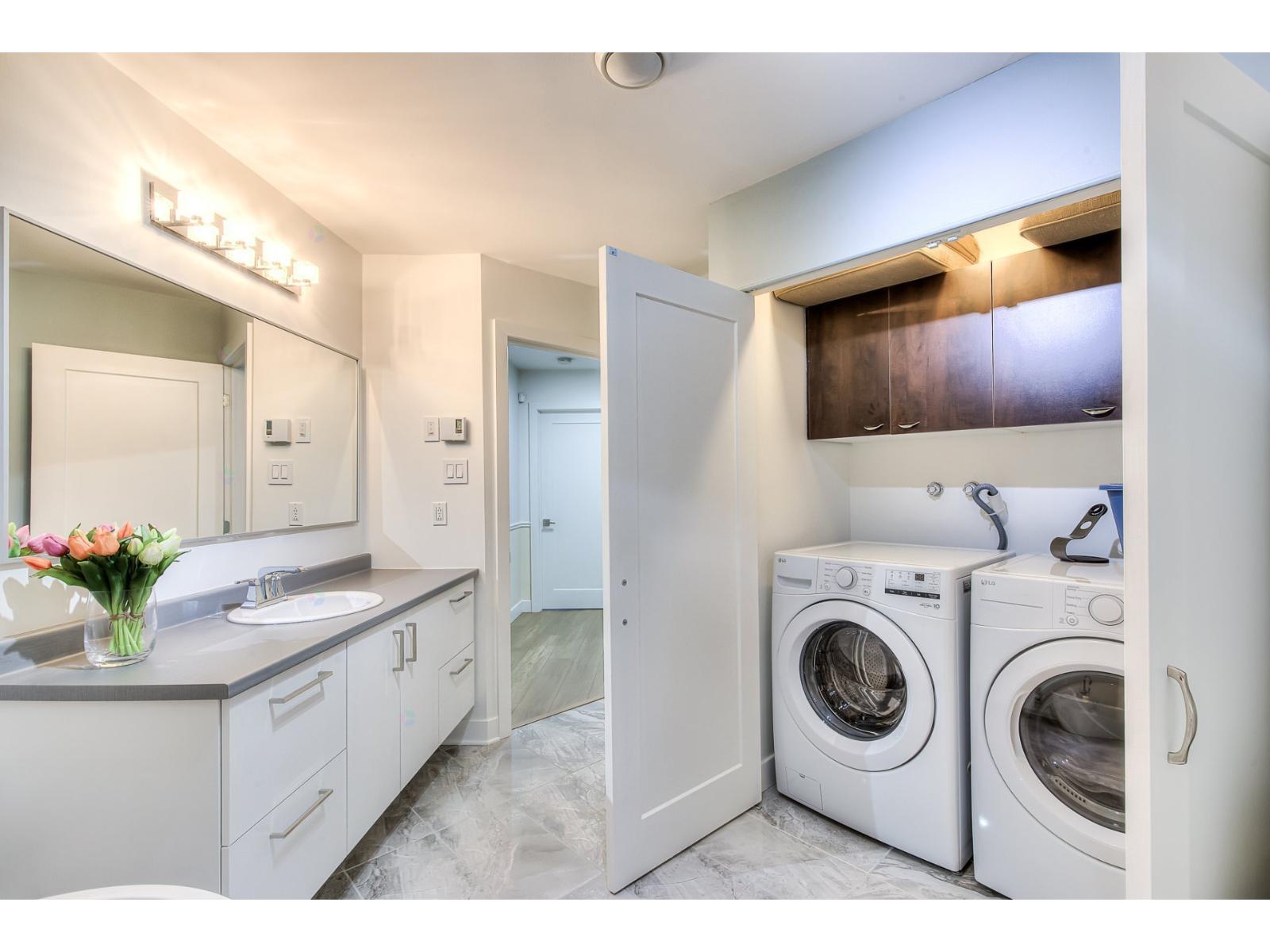 2525 Rue Dutrisac|#102 Vaudreuil-Dorion Quebec Canada J7V9W7 3