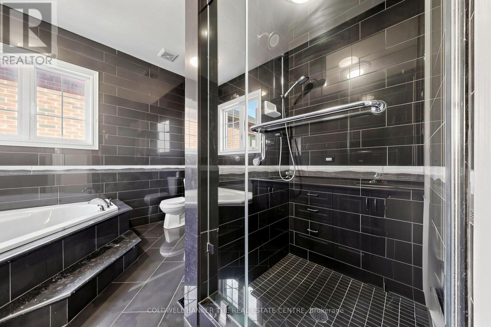 20 Shalom Aleichem Court, Vaughan, Ontario L4J 0E5 - Photo 30 - N13831180