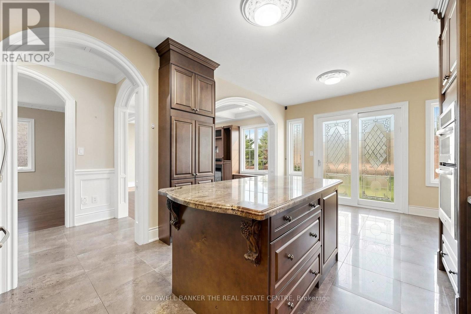 20 Shalom Aleichem Court, Vaughan, Ontario L4J 0E5 - Photo 7 - N13831180