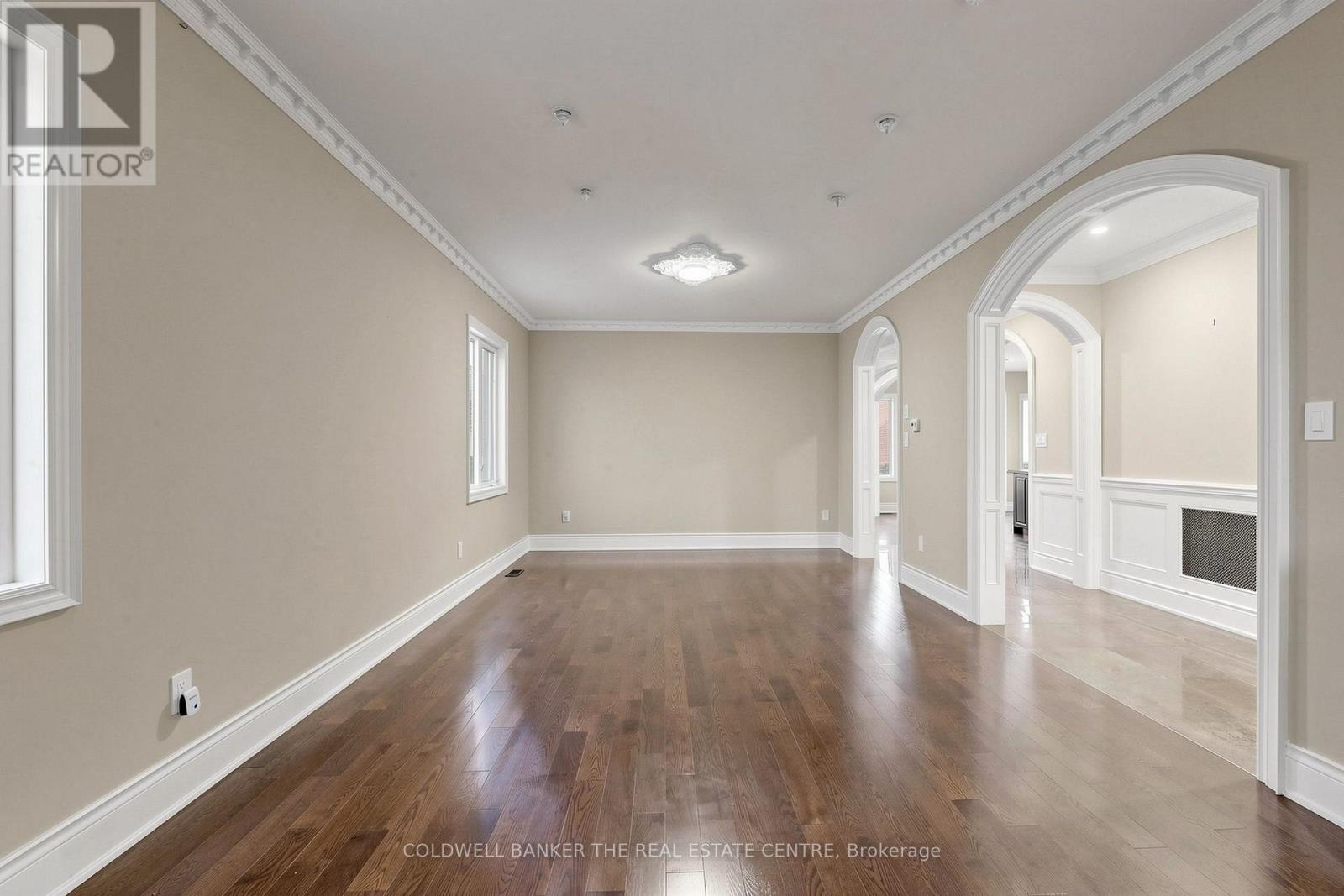 20 Shalom Aleichem Court, Vaughan, Ontario L4J 0E5 - Photo 4 - N13831180