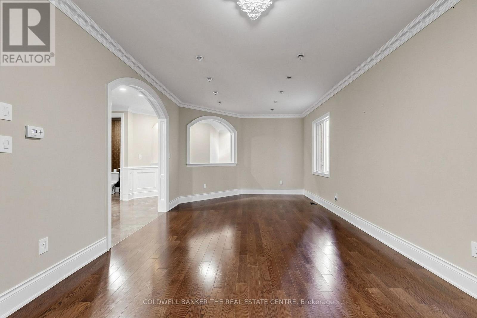 20 Shalom Aleichem Court, Vaughan, Ontario L4J 0E5 - Photo 3 - N13831180