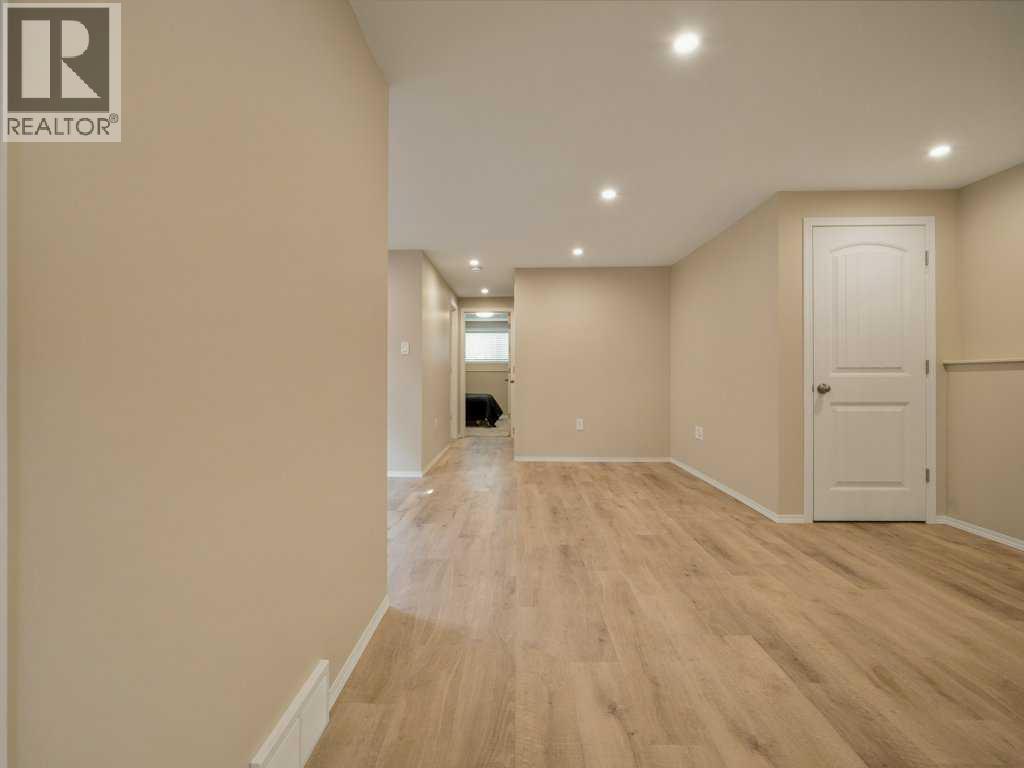 20 Mt Sundance Road W