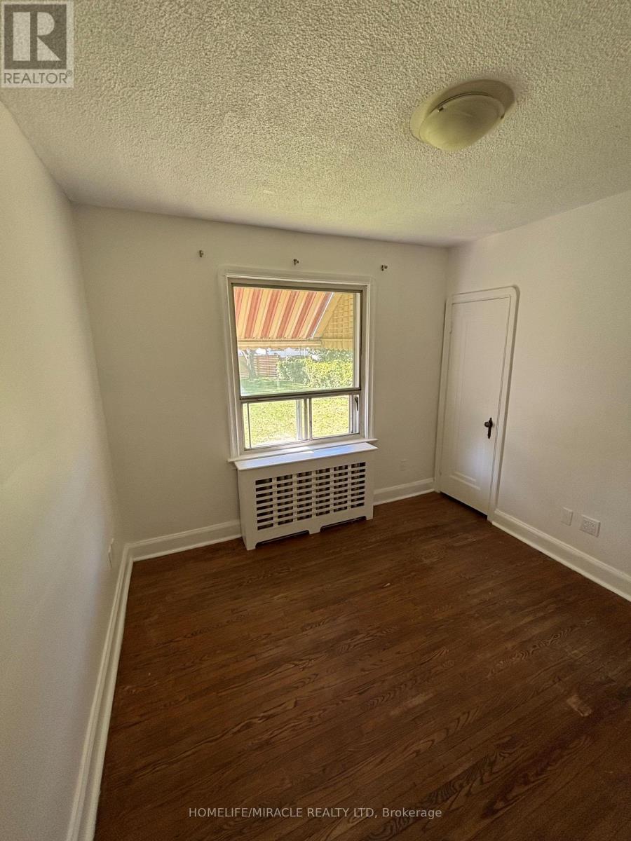 40 Thirty Seventh Street, Toronto, Ontario M8W 3L6 - Photo 12 - W13476270