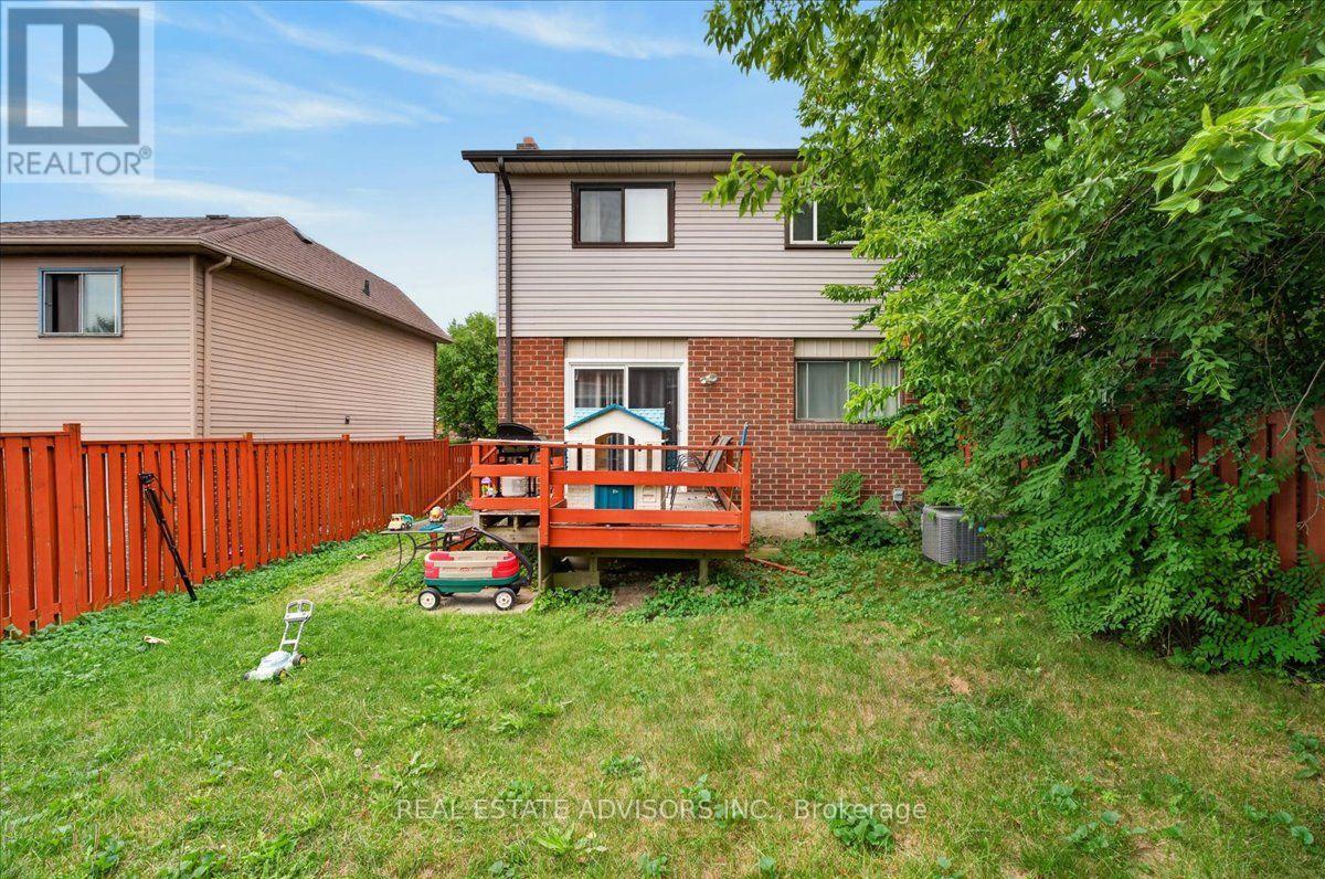 36 Mount Pleasant Drive, Brampton, Ontario  L6Z 1K2 - Photo 8 - W13733944