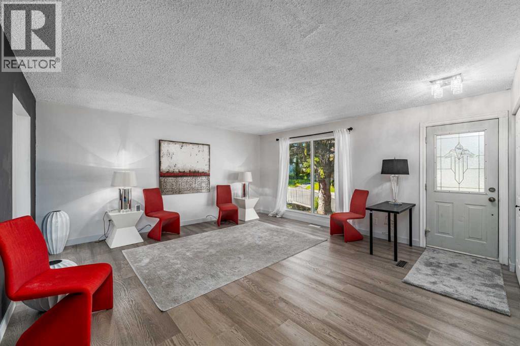 711 118 Avenue Sw, Calgary, Alberta  T2W 0E6 - Photo 7 - A2347128