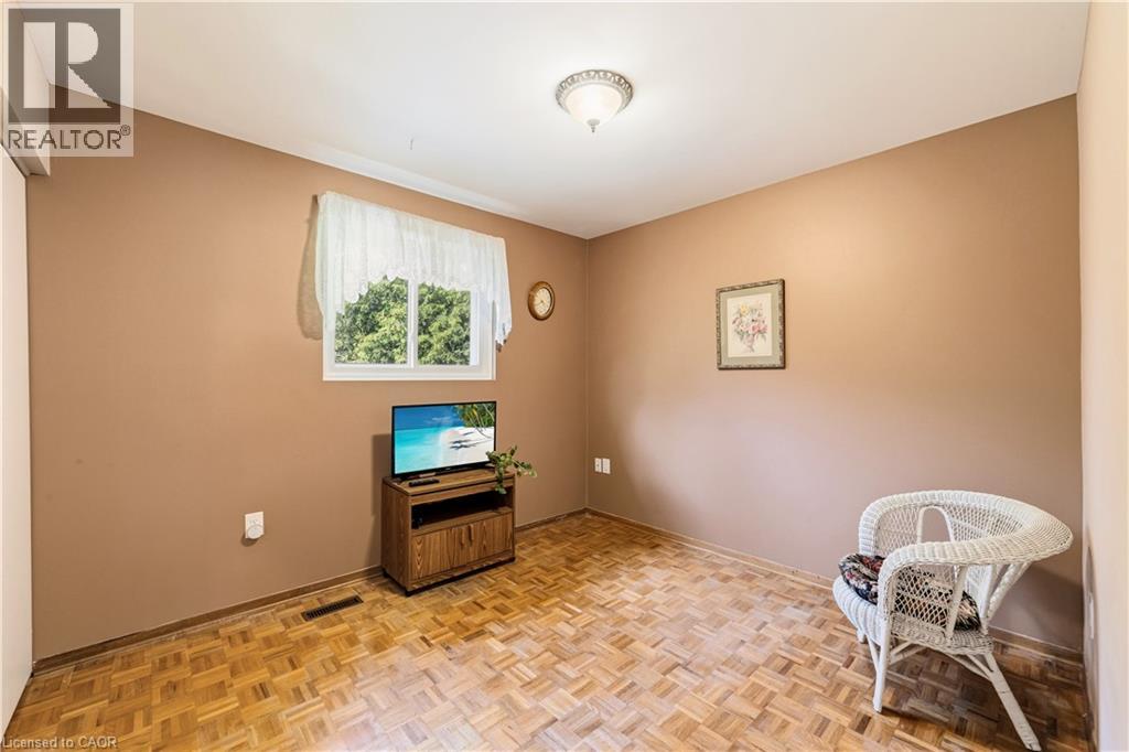 450 Brigadoon Drive, Hamilton, Ontario  L9C 6E4 - Photo 18 - 40865614