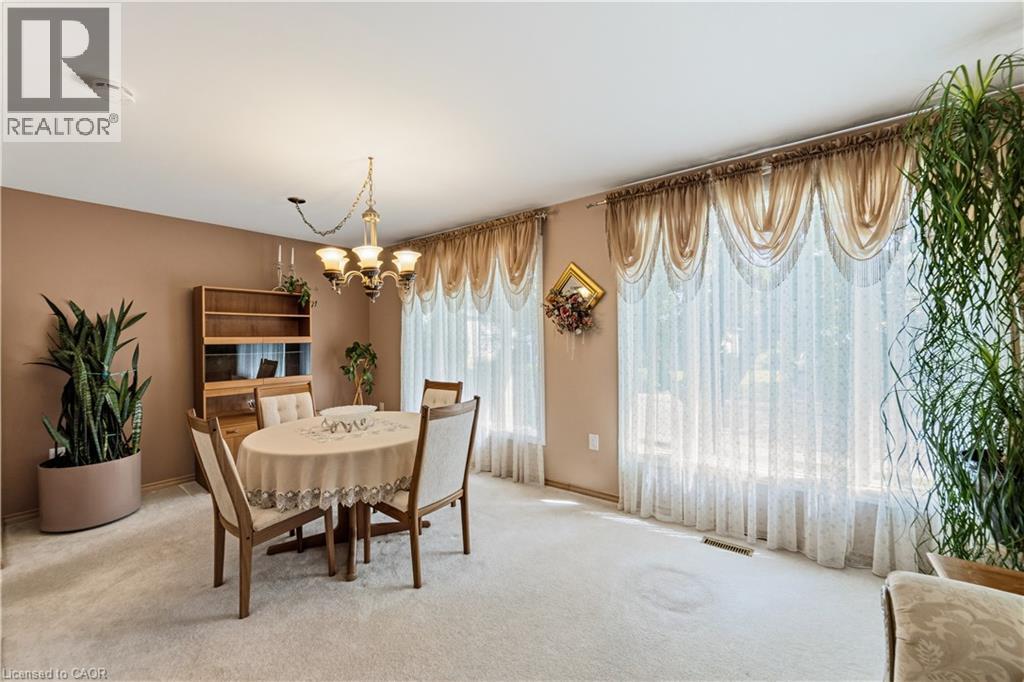 450 Brigadoon Drive, Hamilton, Ontario  L9C 6E4 - Photo 5 - 40865614