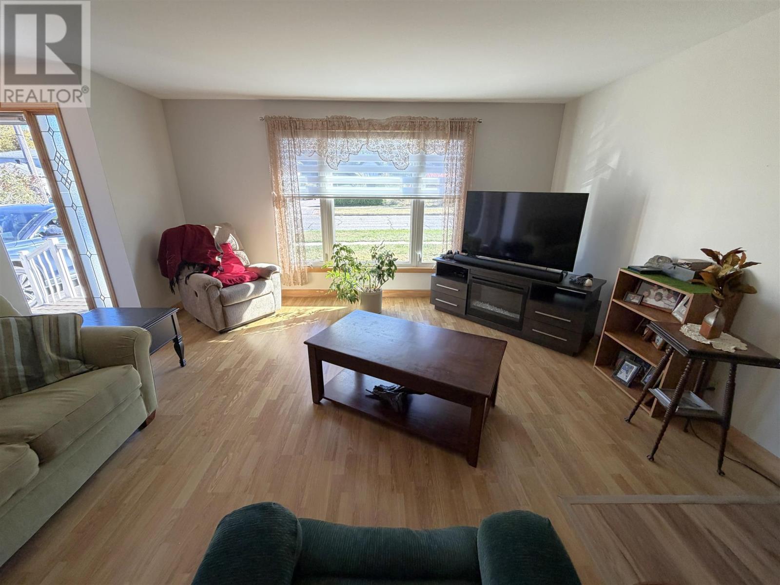 88 Esten Dr S, Elliot Lake, Ontario  P5A 3L9 - Photo 18 - SM262693