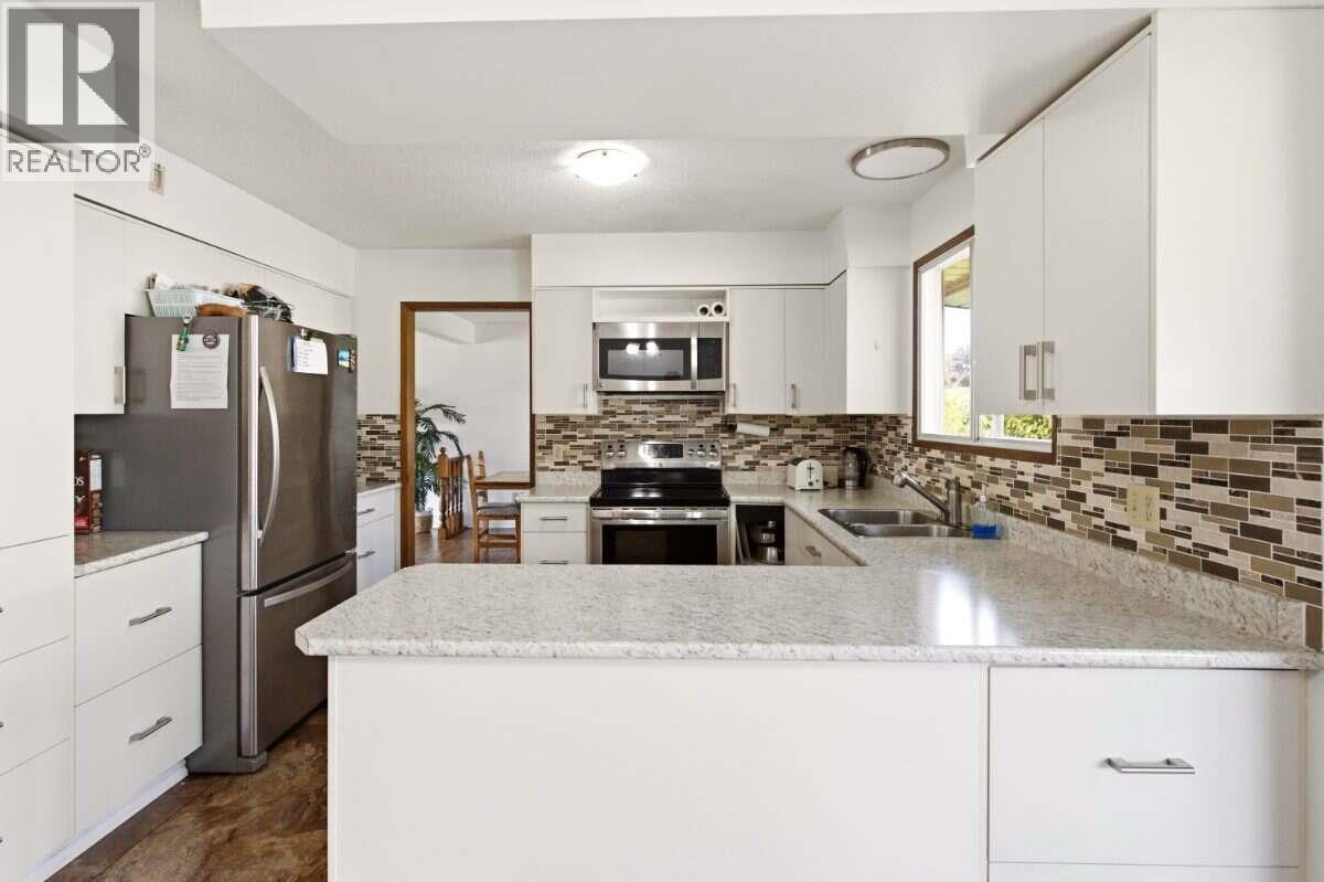 2555 Grenfell Road, Kelowna, British Columbia  V1Y 3C9 - Photo 13 - 10402092