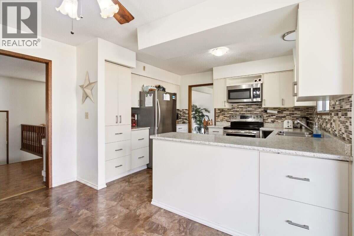 2555 Grenfell Road, Kelowna, British Columbia  V1Y 3C9 - Photo 14 - 10402092